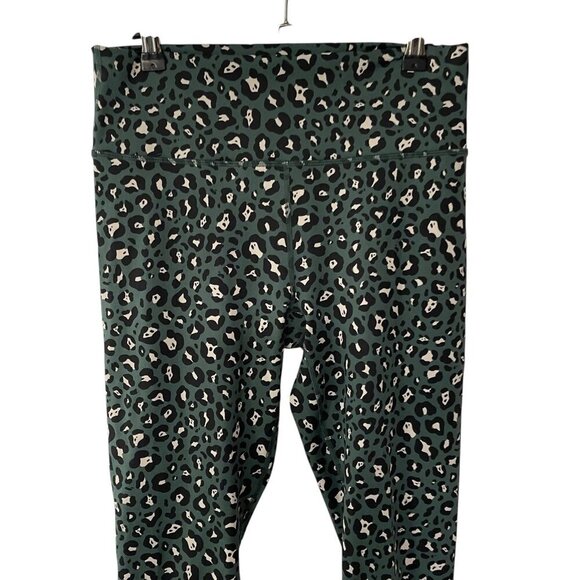 Fabletics Define PowerHold High-Waisted 7/8 Legging Leopard Green Medium Yoga - Picture 4 of 10